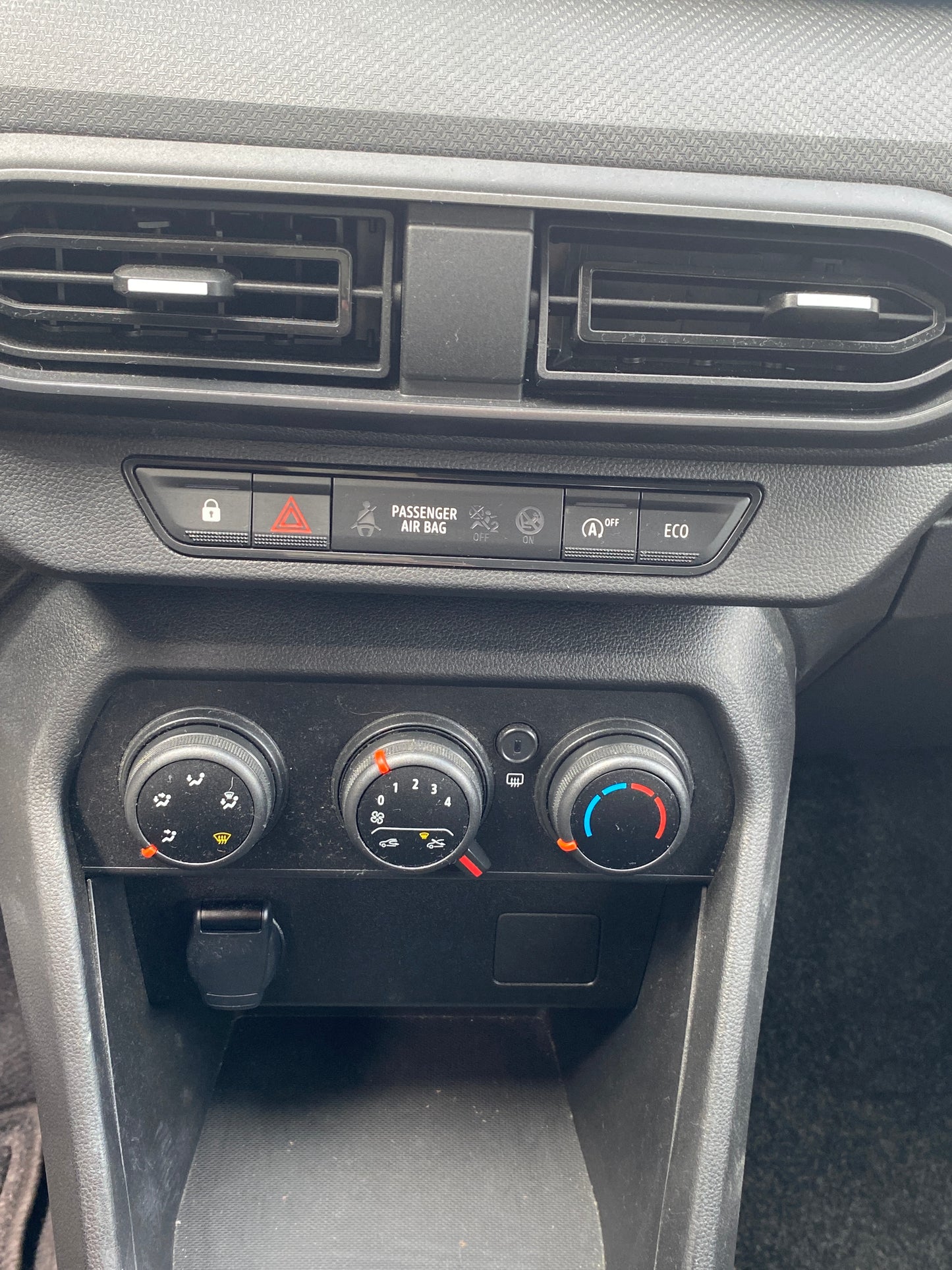 Dacia Sandero Essentielle 1000TCe