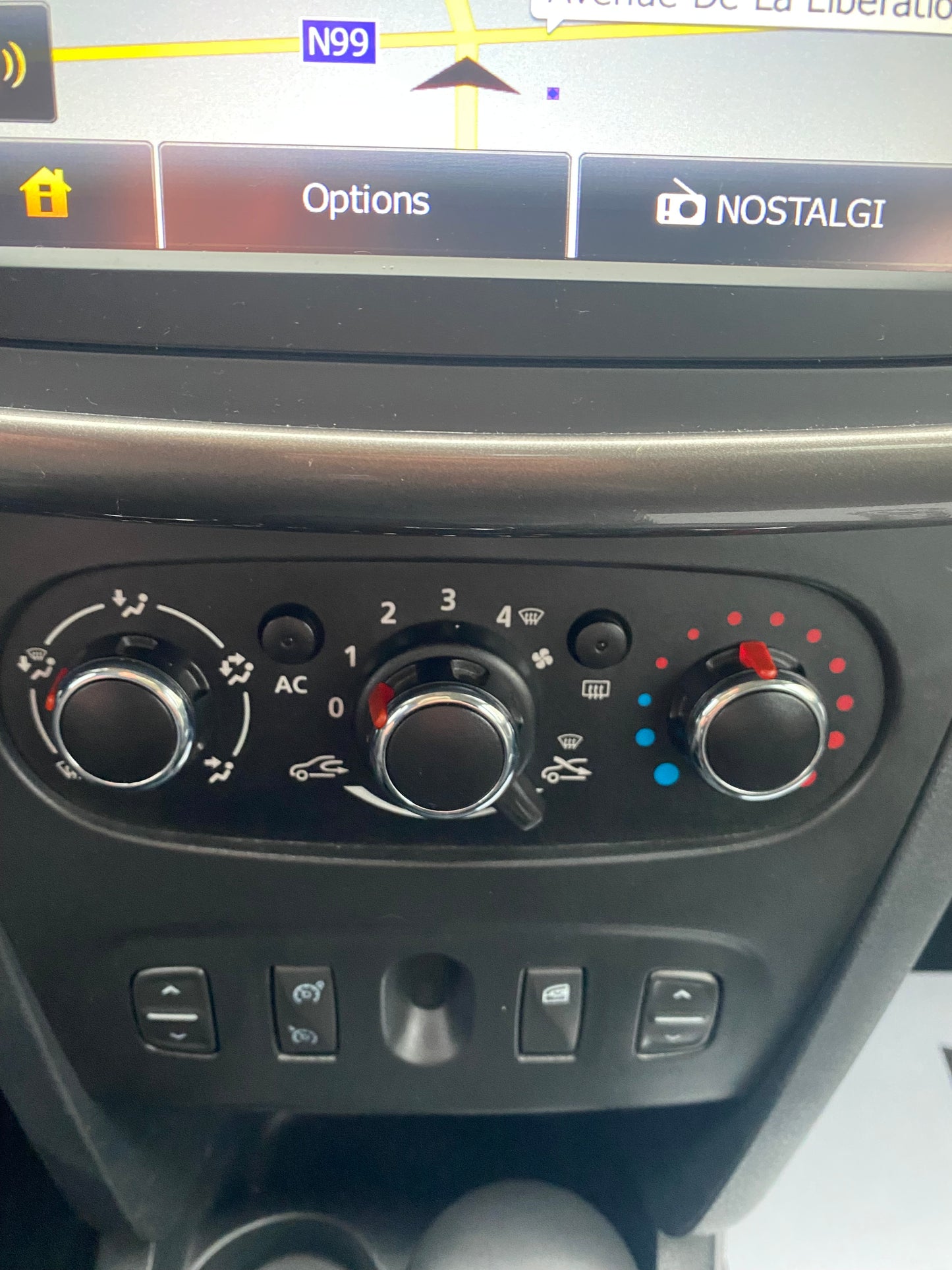 DACIA SANDERO 1500DCi
