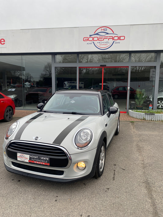 MINI COOPER 5 portes 1500 essence