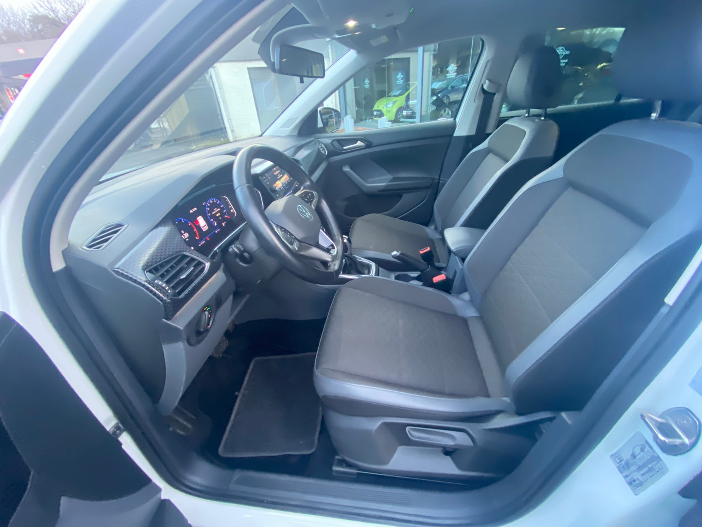 VW T-Cross 1000cc boîte automatique