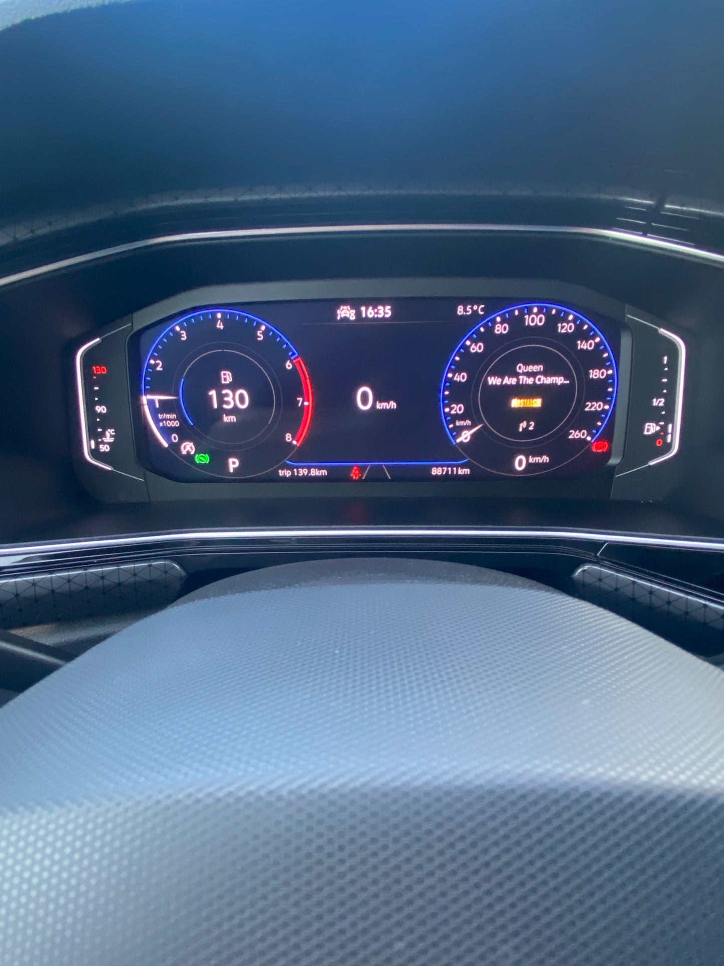 VW T-Cross 1000cc boîte automatique