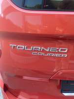 FORD TOURNEO COURIER 1000 essence