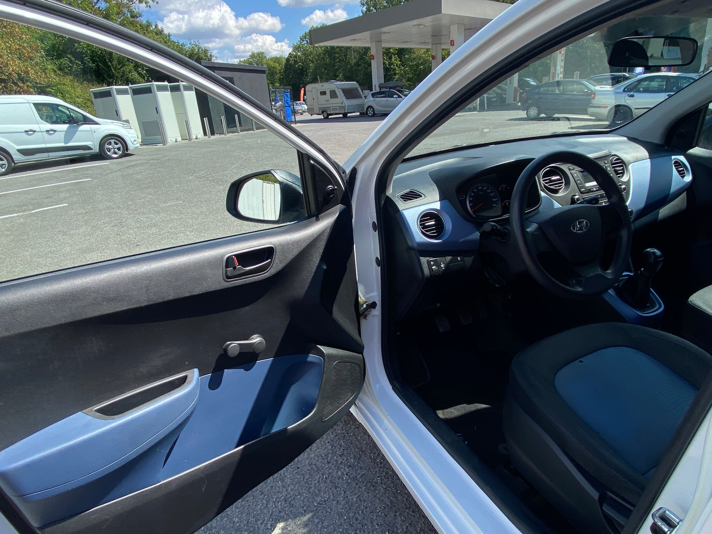 Hyundai i10 SEULEMENT !!!! 20000kms!!!!!