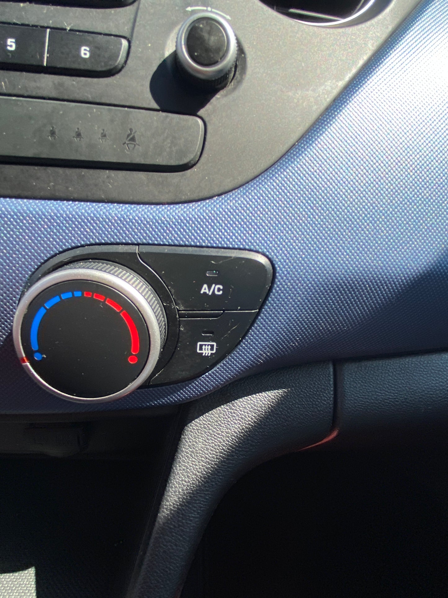 Hyundai i10 SEULEMENT !!!! 20000kms!!!!!