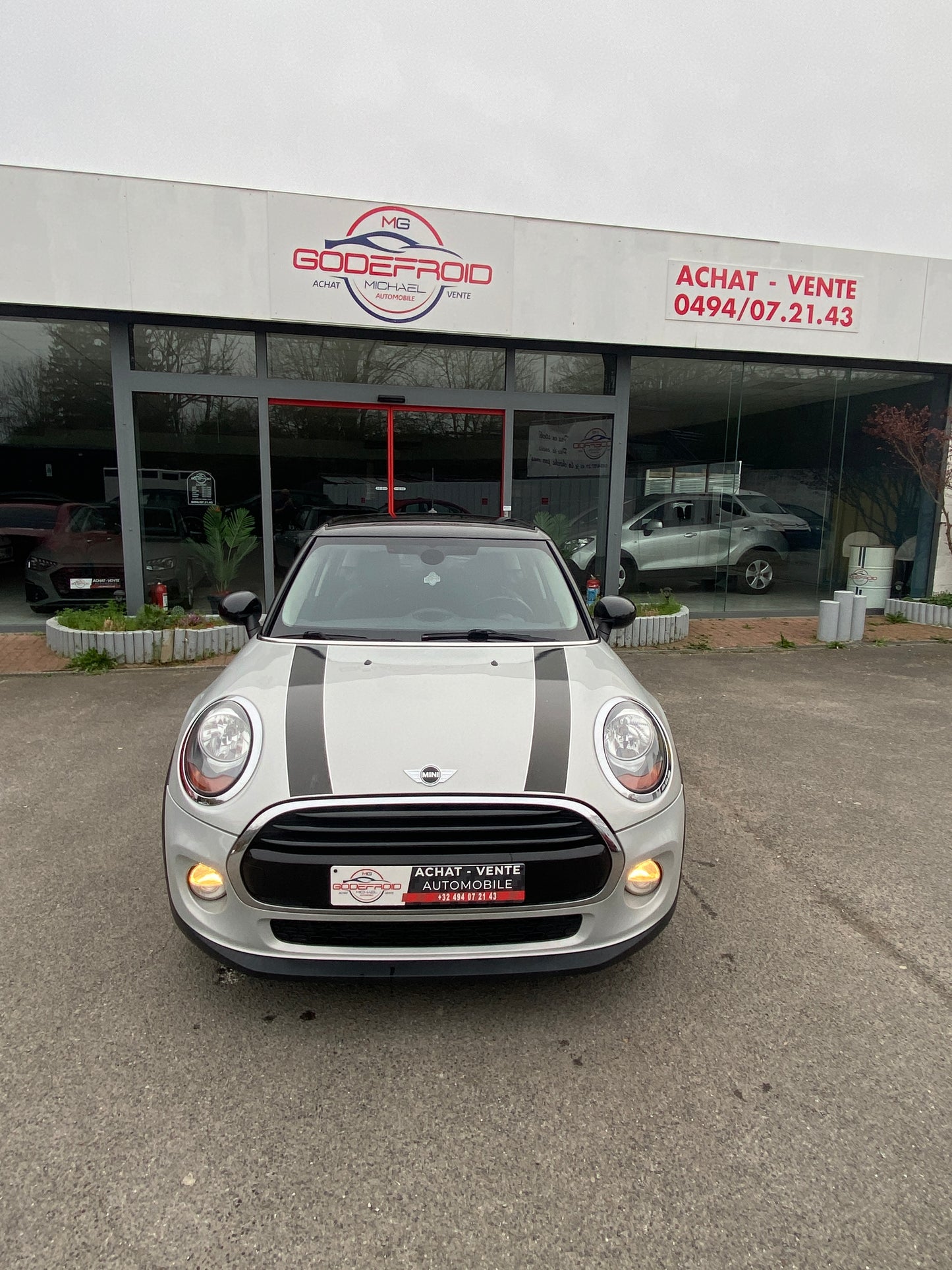 MINI COOPER 5 portes 1500 essence