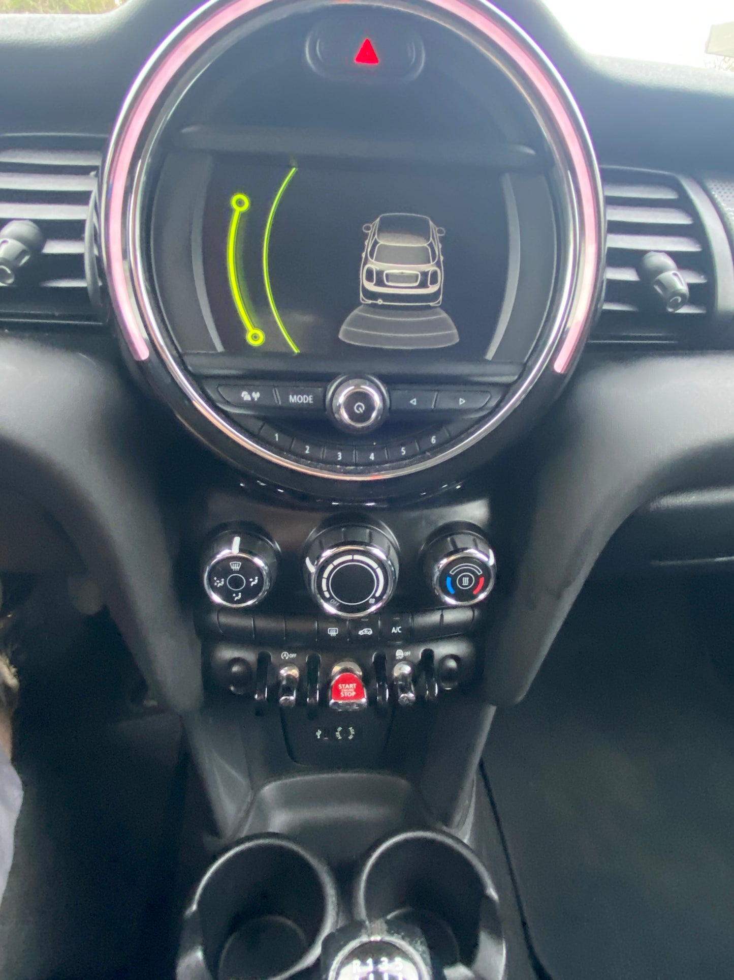 MINI COOPER 5 portes 1500 essence