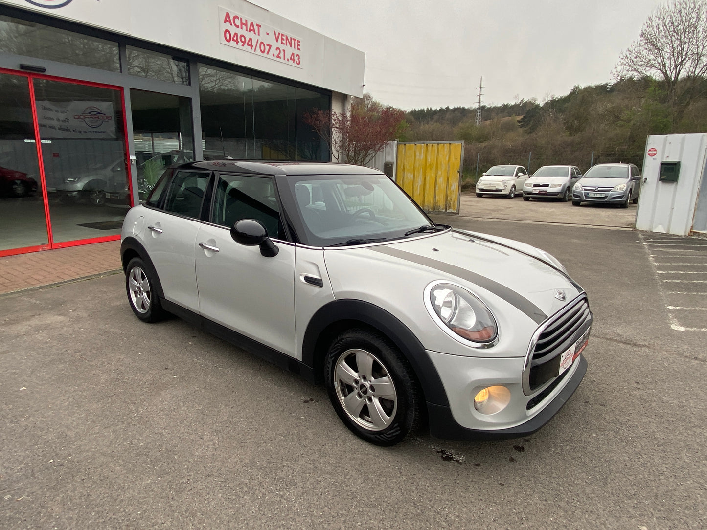 MINI COOPER 5 portes 1500 essence