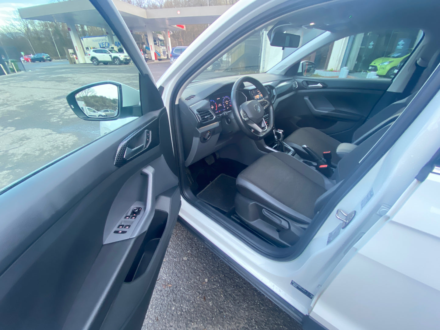 VW T-Cross 1000cc boîte automatique