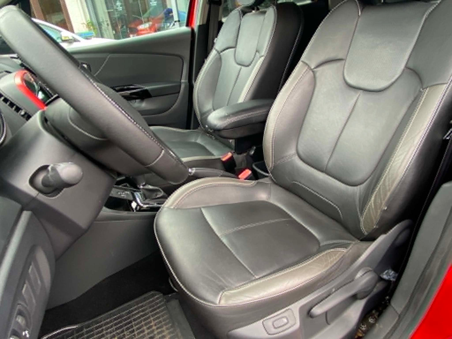 RENAULT CAPTUR 1200 TCe AUTOMATIQUE