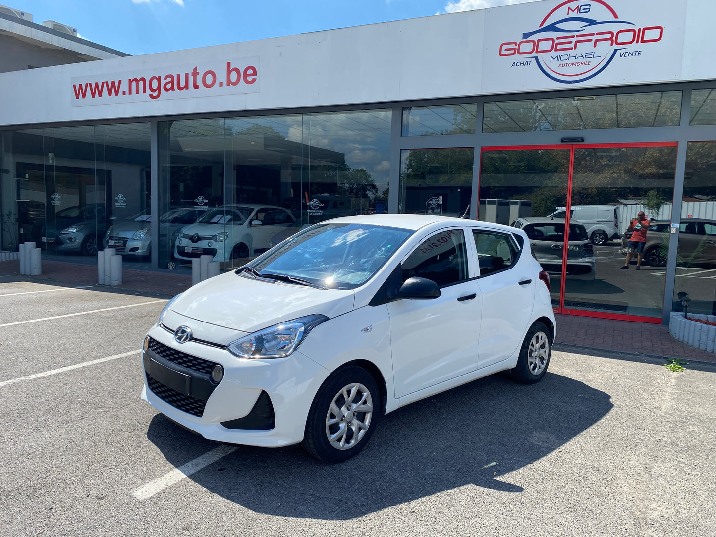 Hyundai i10 SEULEMENT !!!! 20000kms!!!!!