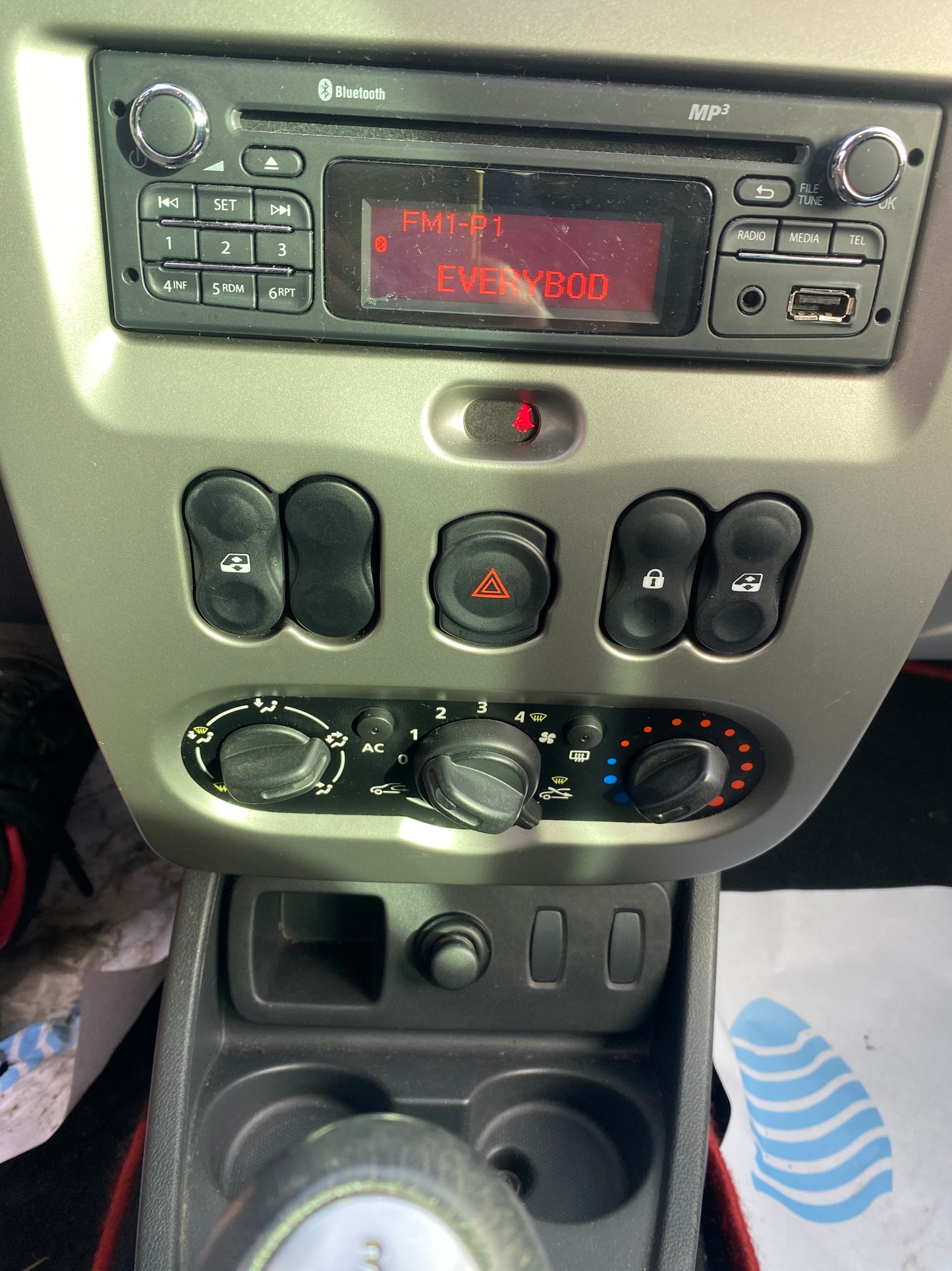 DACIA DUSTER AMBIANCE 4X2 1600 ESSENCE