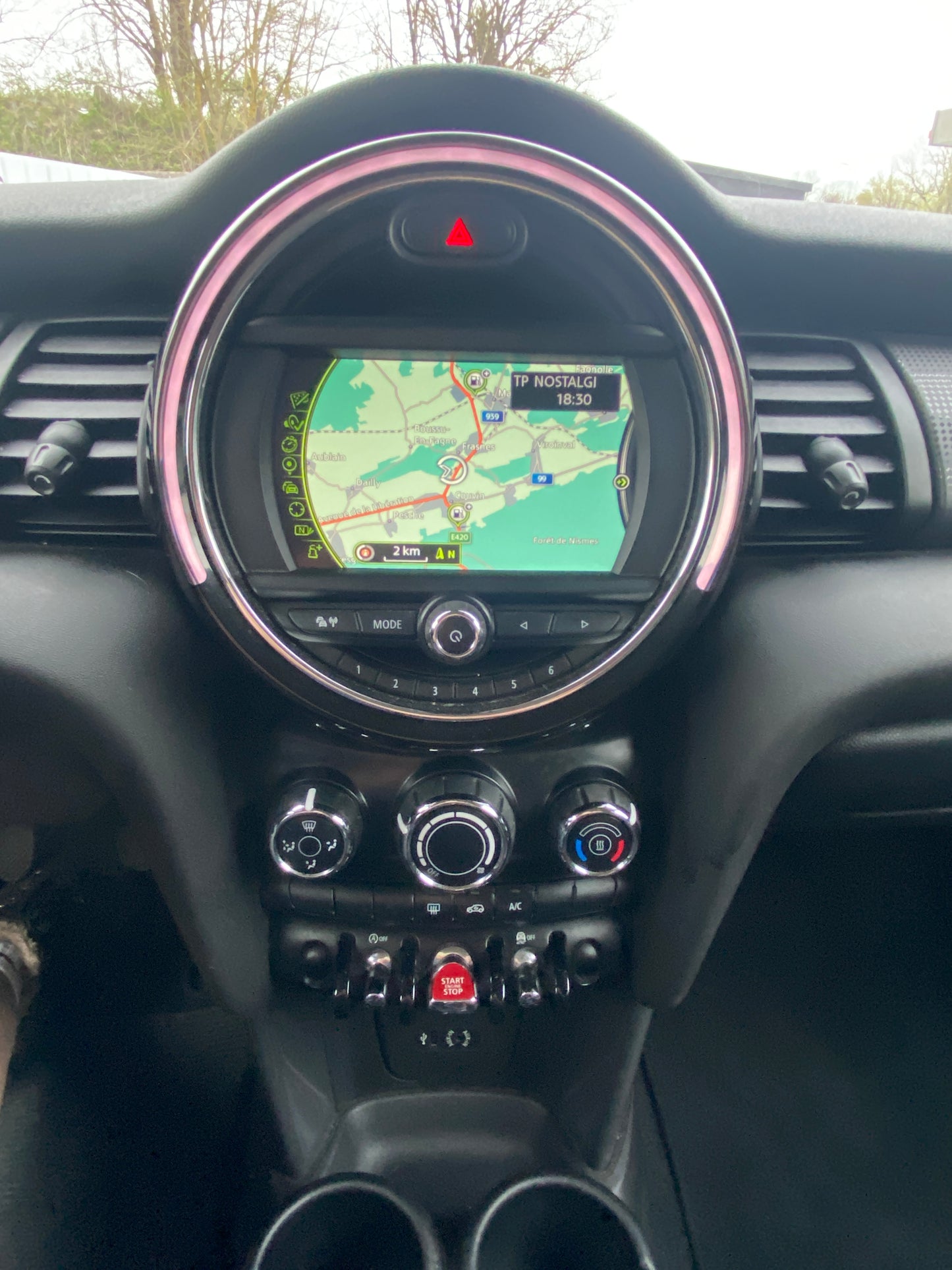 MINI COOPER 5 portes 1500 essence