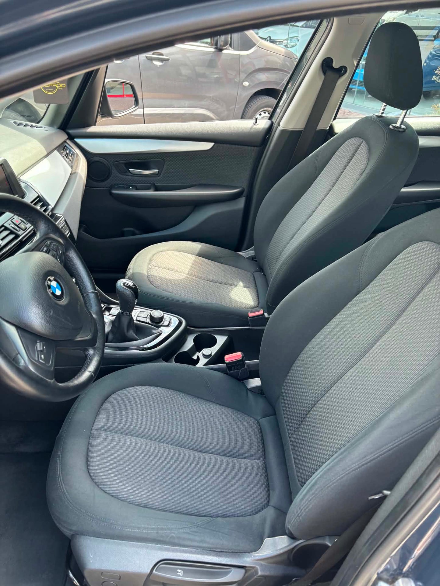 BMW 214d  GRAN TOURER 5 PLACES