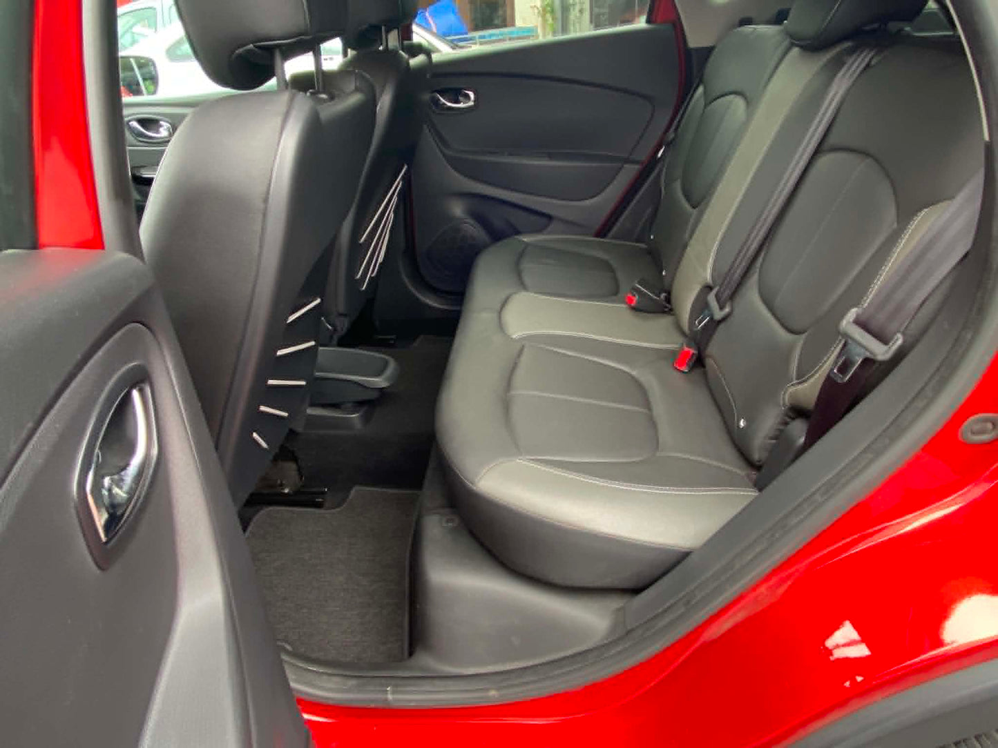 RENAULT CAPTUR 1200 TCe AUTOMATIQUE